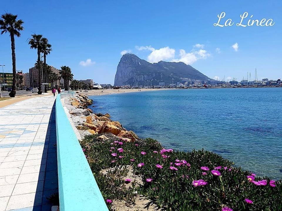 Practico Apartamento A 5 Min Andando De Gibraltar Y El Centro, Frente Al Mar La Línea de la Concepción Екстериор снимка
