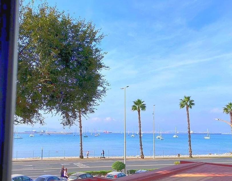 Practico Apartamento A 5 Min Andando De Gibraltar Y El Centro, Frente Al Mar La Línea de la Concepción Екстериор снимка